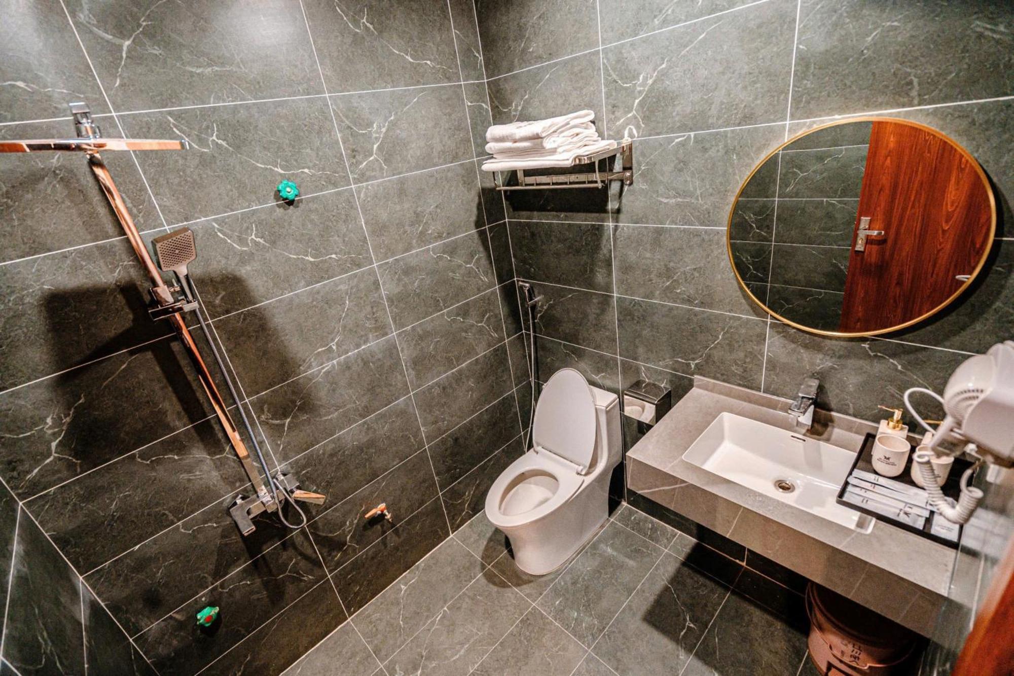 Viet Minh Hotel Сам Сон Екстериор снимка